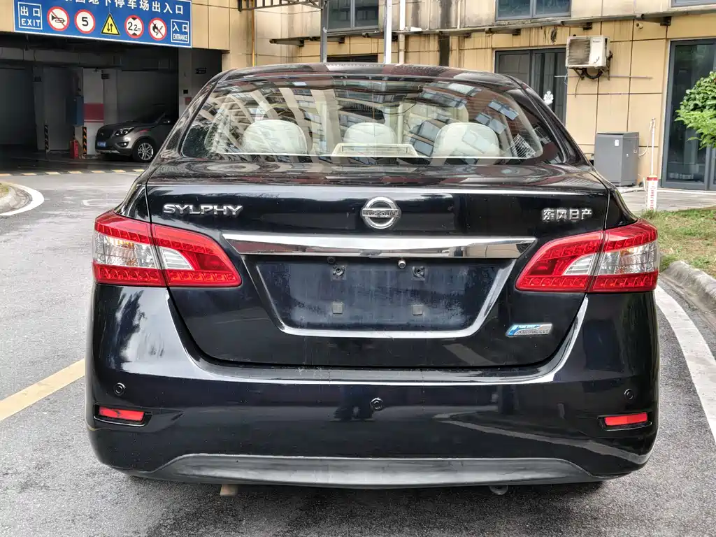 Nissan Sylphy — миниатюра 6