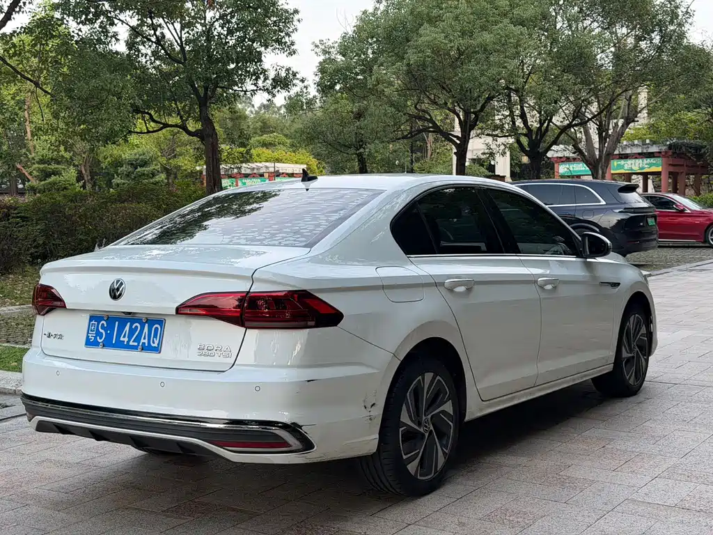 Volkswagen Bora — миниатюра 4