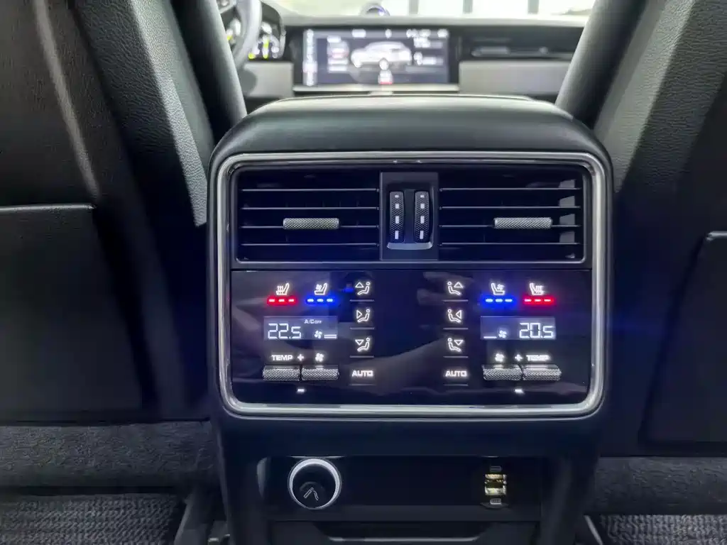 PORSCHE CAYENNE NEW ENERGY