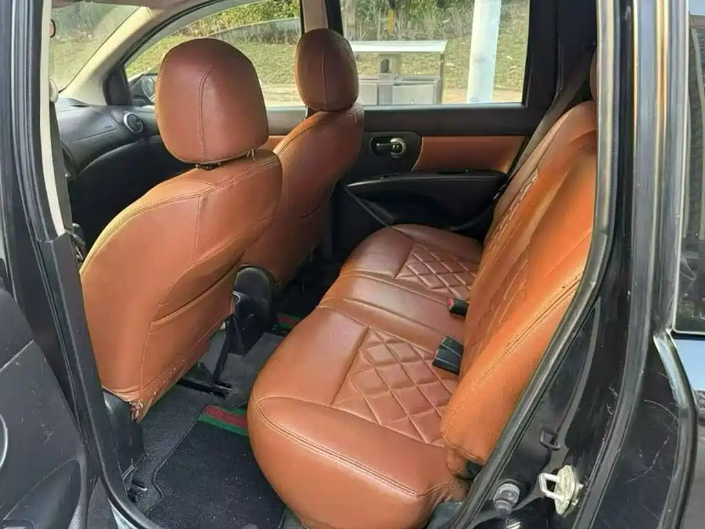 Nissan Livina — миниатюра 4