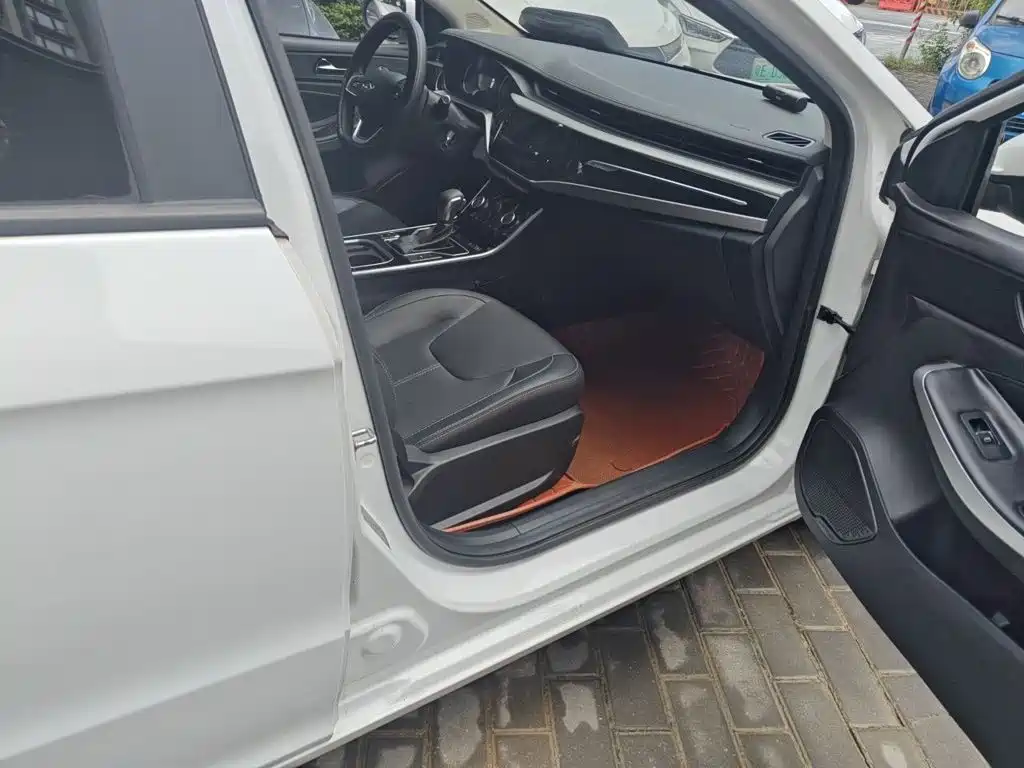 Chery Arrizo 5 — миниатюра 19