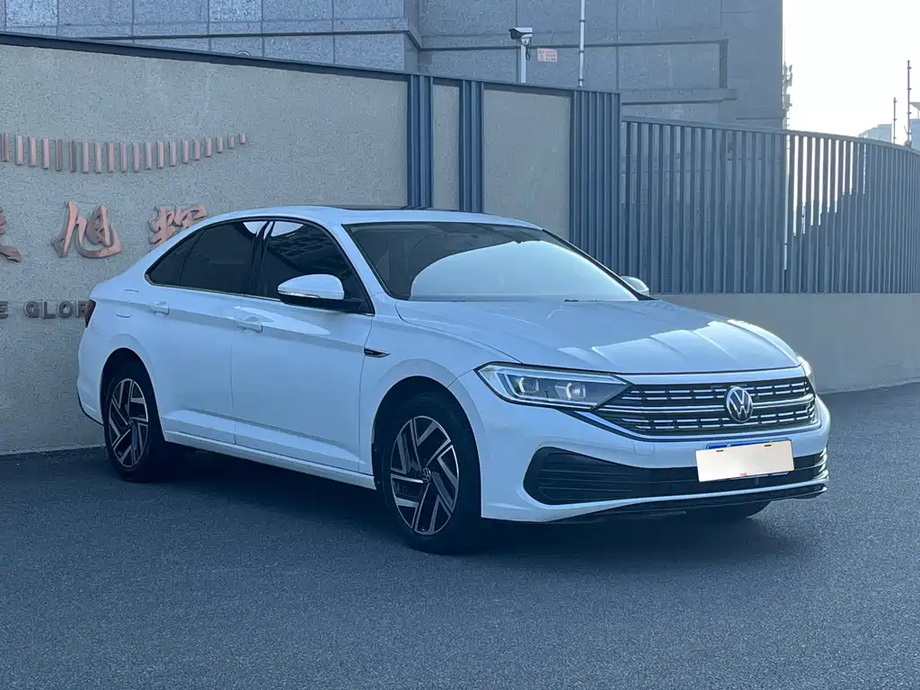 Volkswagen Sagitar — миниатюра 3