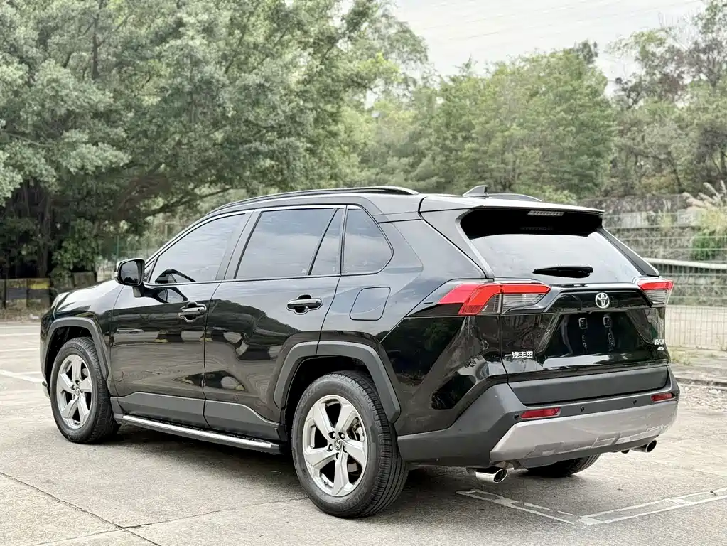 TOYOTA RAV4 RONGFANG