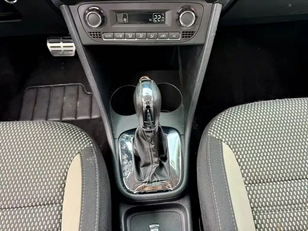 Volkswagen Polo — миниатюра 12