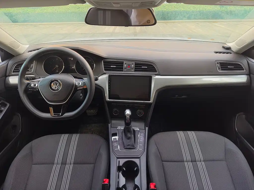 Volkswagen Lamando — миниатюра 6