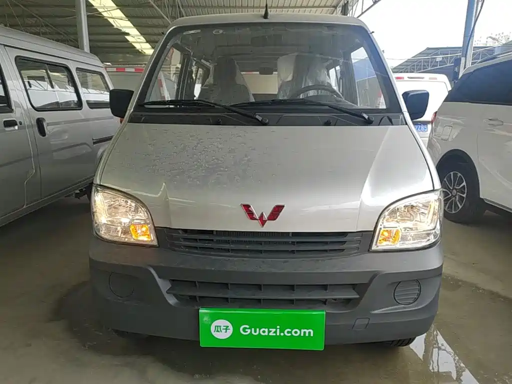 Wuling Sunshine 2023 1.5L 5/7 мест