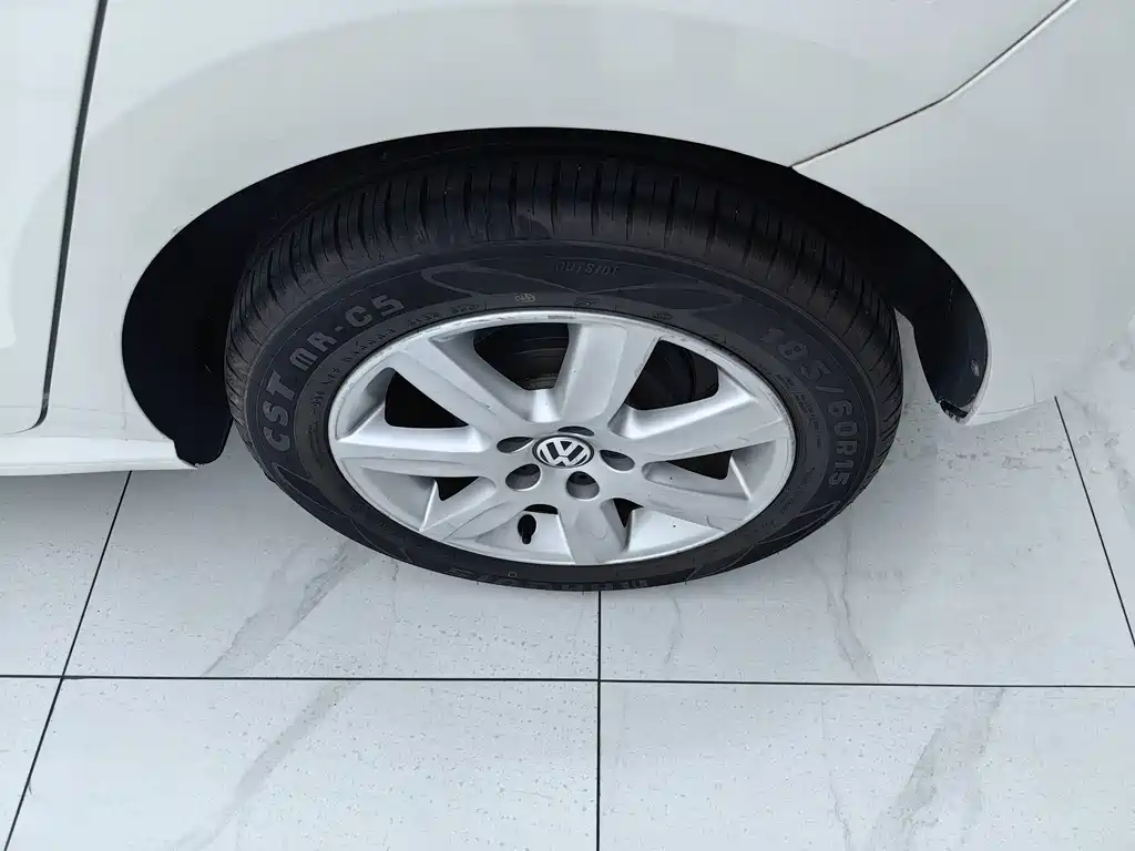 Volkswagen Polo — миниатюра 8