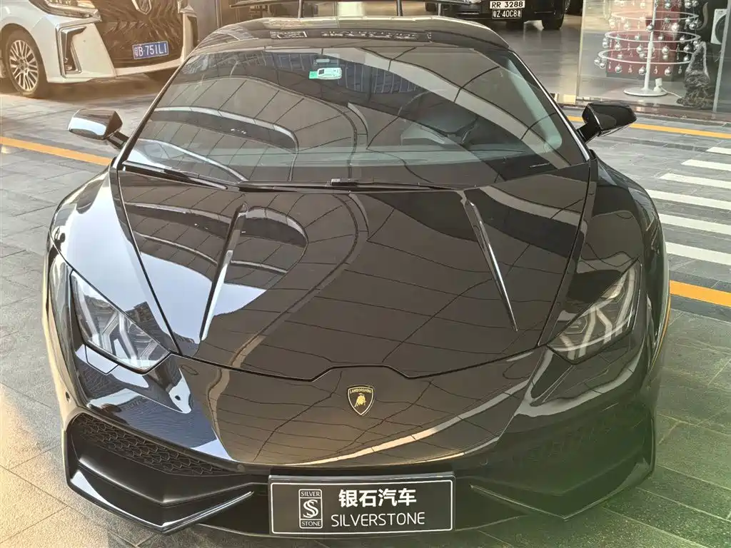 LAMBORGHINI HURACÁN