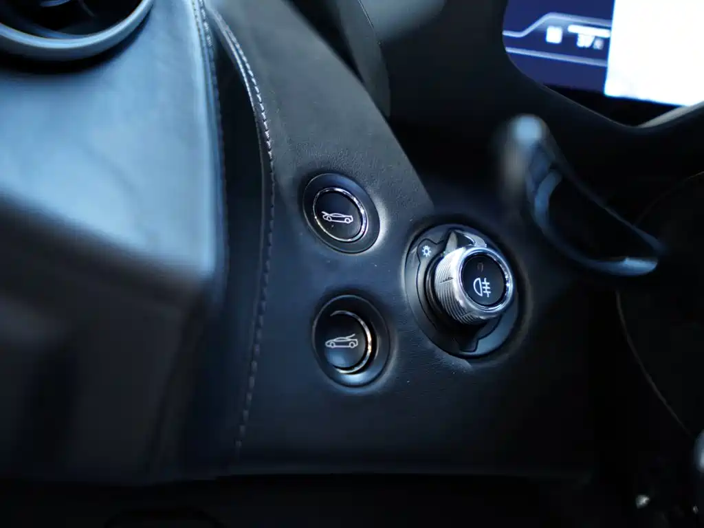 McLaren GT — миниатюра 22
