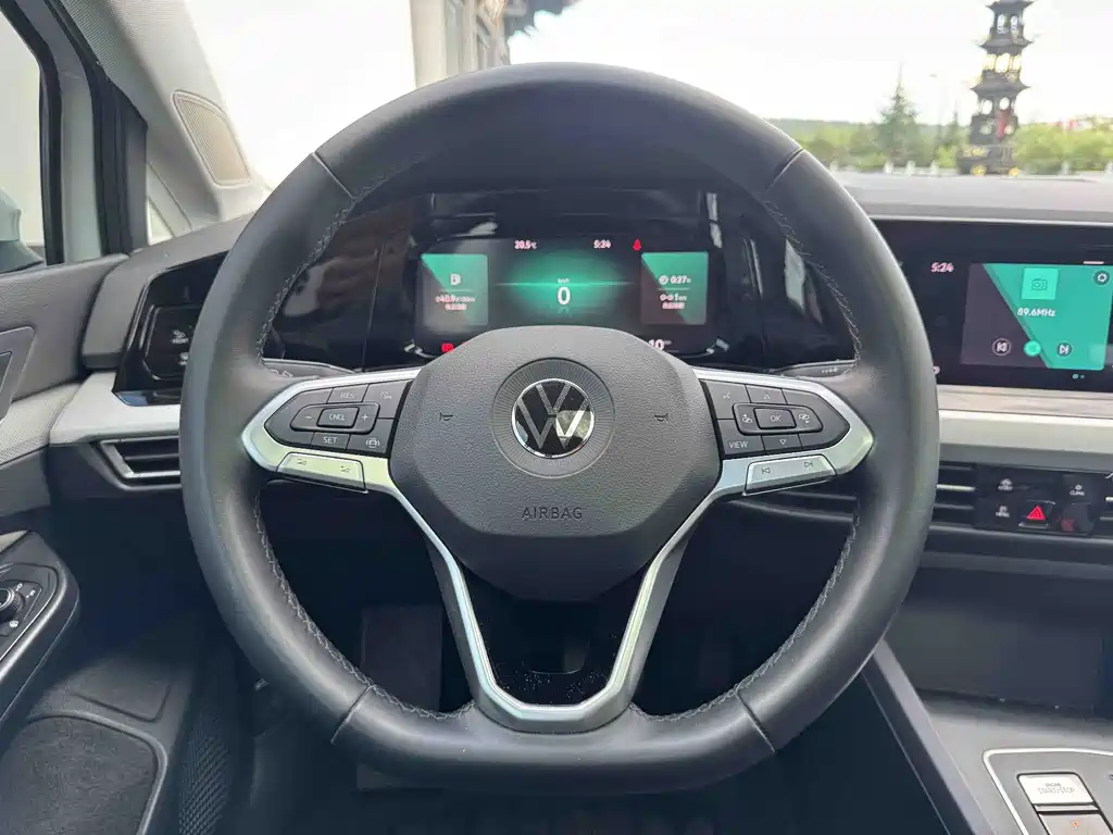 Volkswagen Golf — миниатюра 15