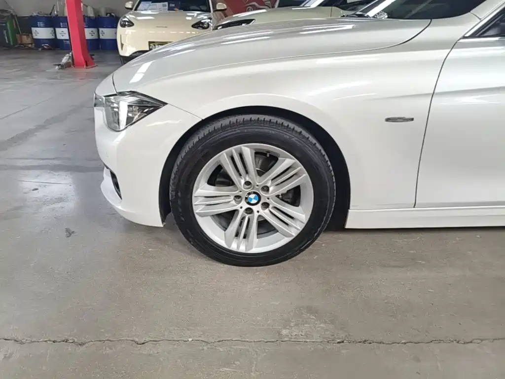 BMW 3 Series — миниатюра 23