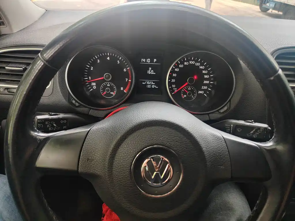 Volkswagen Golf — миниатюра 5