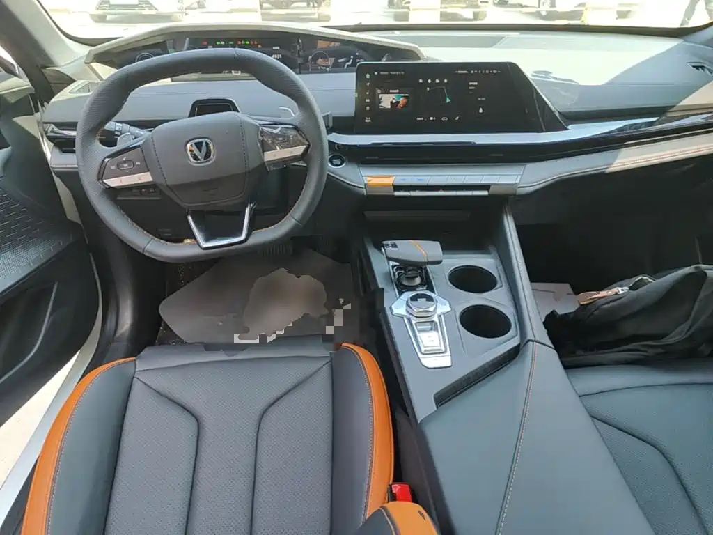 Changan UNI-V — миниатюра 10