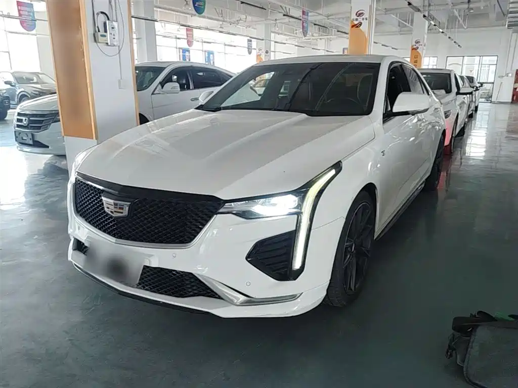 Cadillac CT4 2022