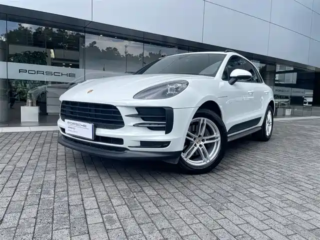 PORSCHE MACAN 2018