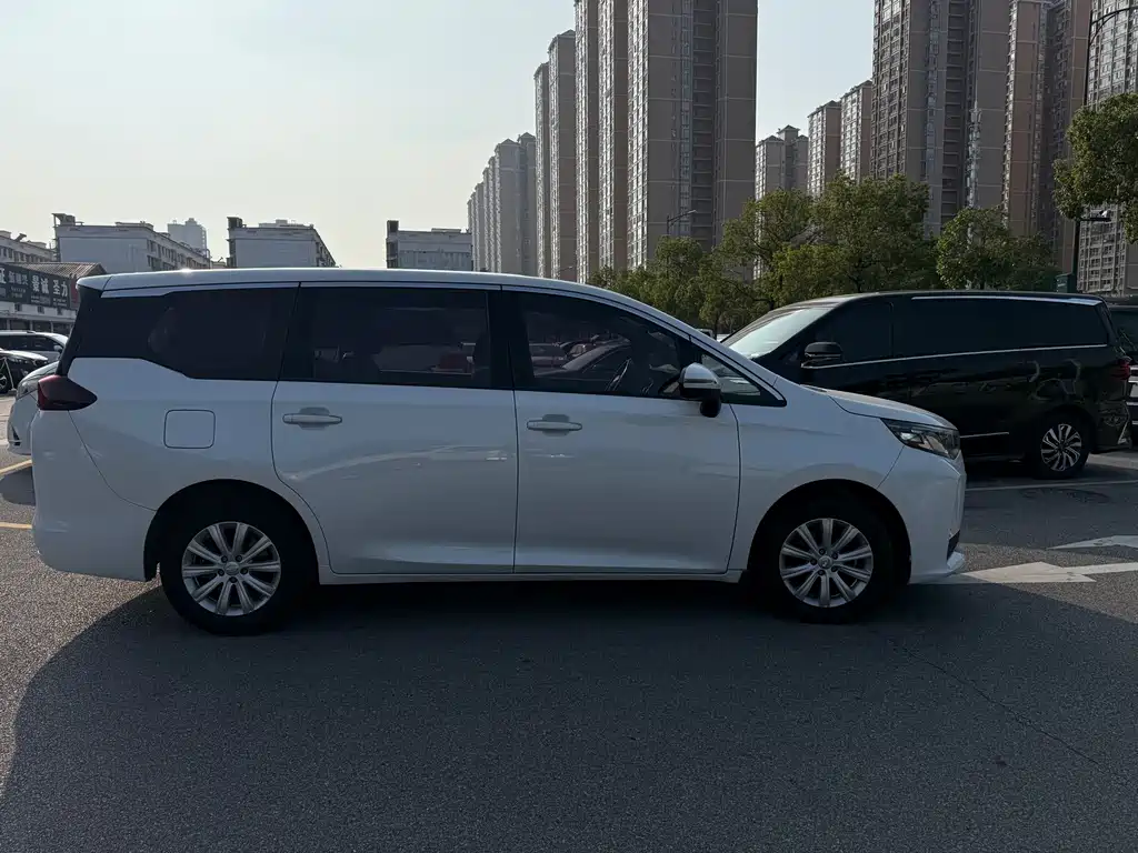 GAC Motor Trumpchi M6 — миниатюра 4