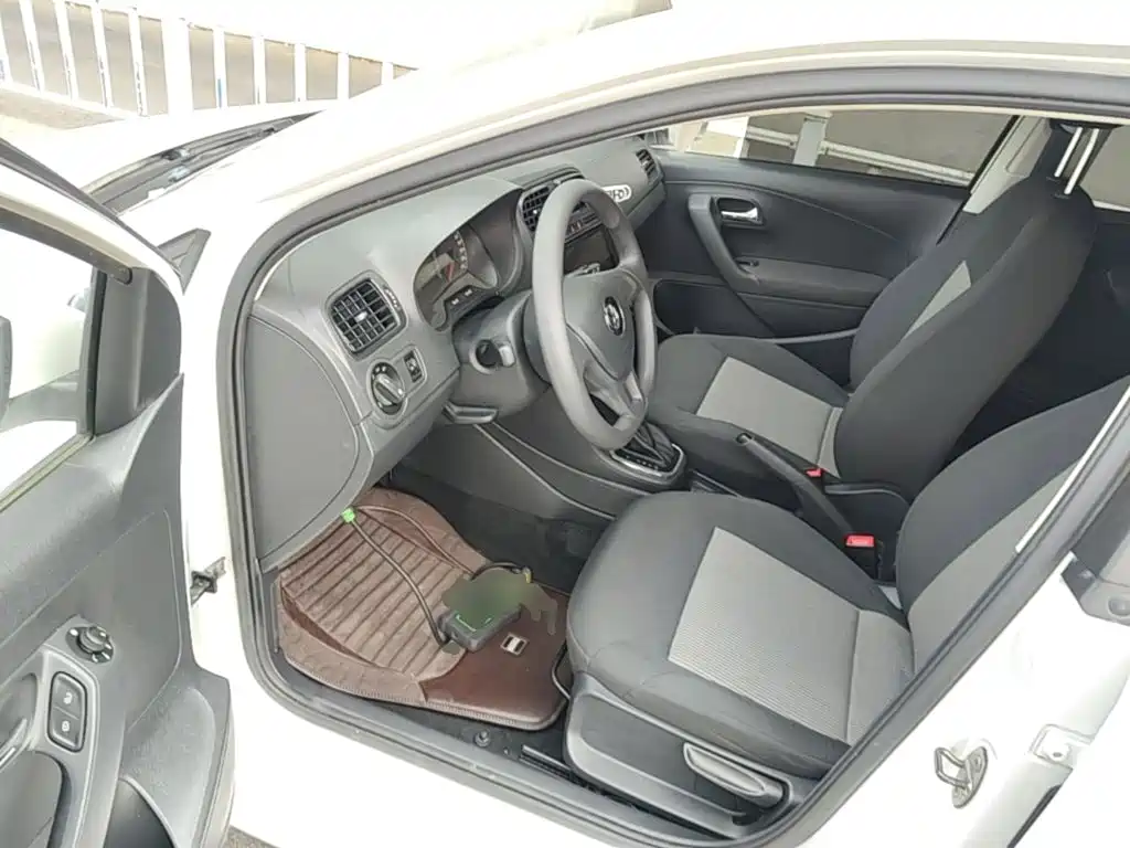 Volkswagen Polo — миниатюра 16