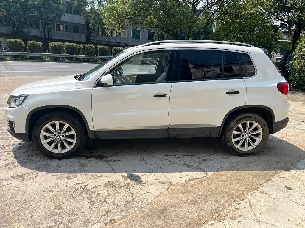 Volkswagen Tiguan — миниатюра 3
