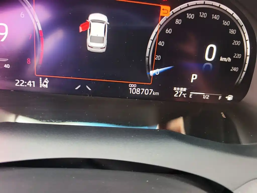 Toyota Camry — миниатюра 17