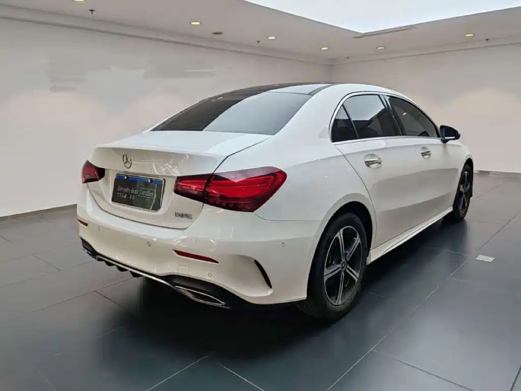 MERCEDES-BENZ A CLASS