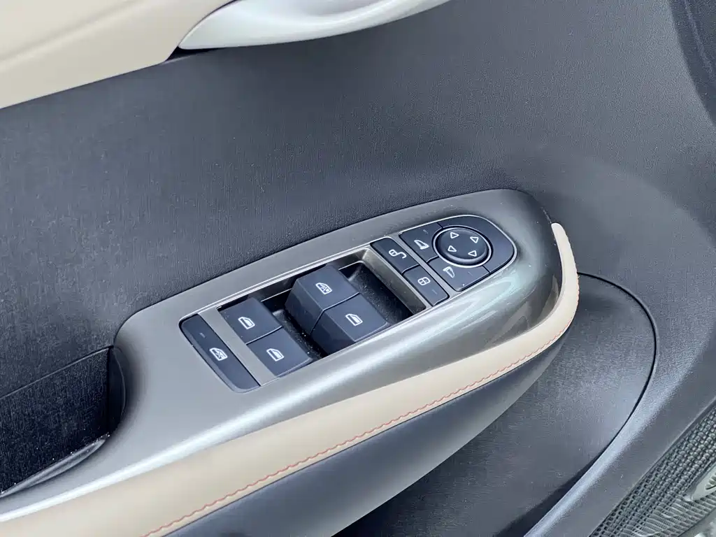 BYD Dolphin — миниатюра 18