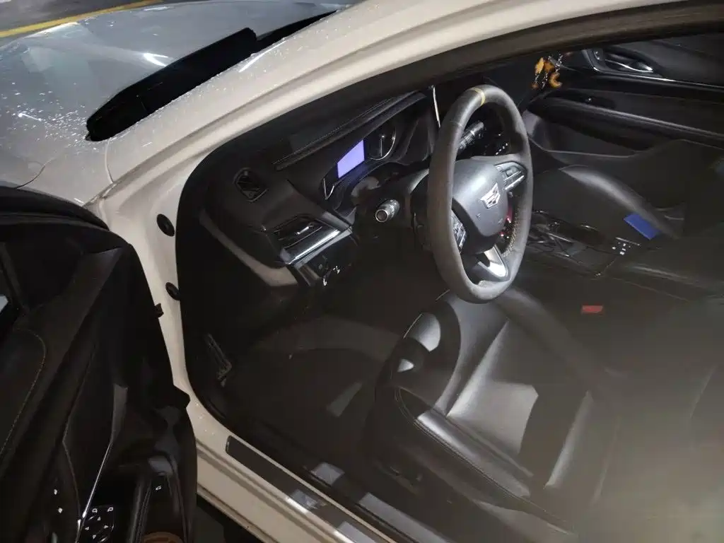 Cadillac CT4 — миниатюра 14
