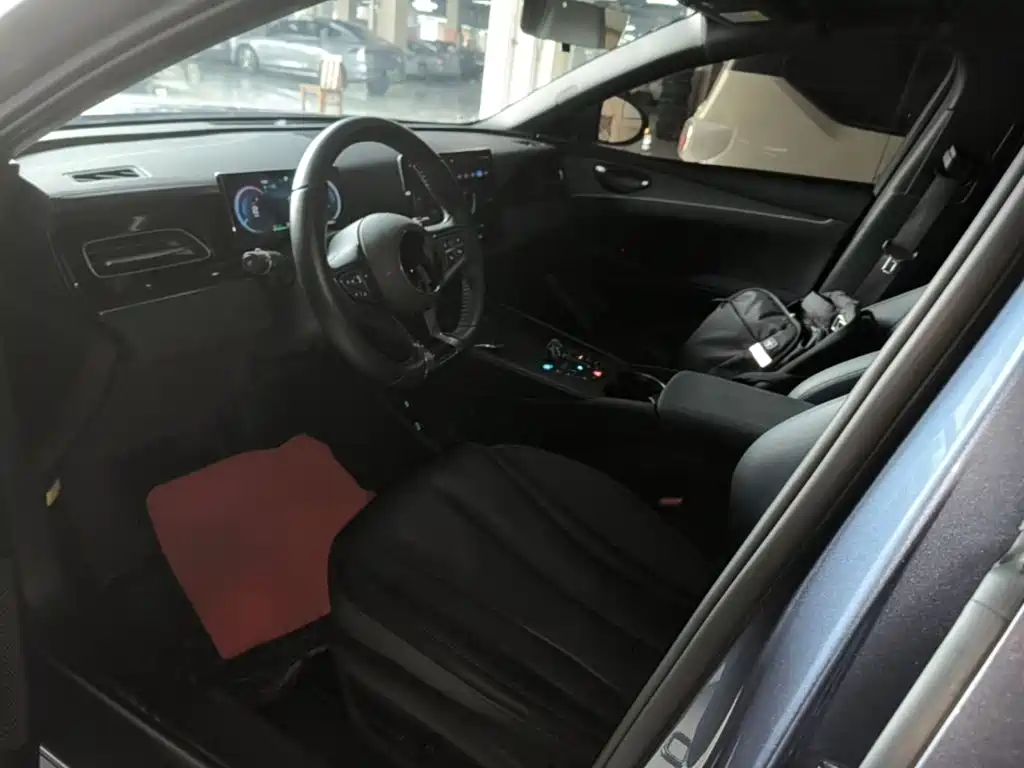 BYD Seal 06 — миниатюра 15