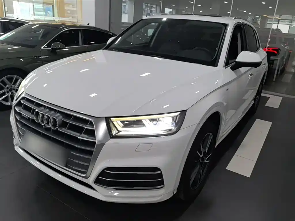 Audi Q5L 2019