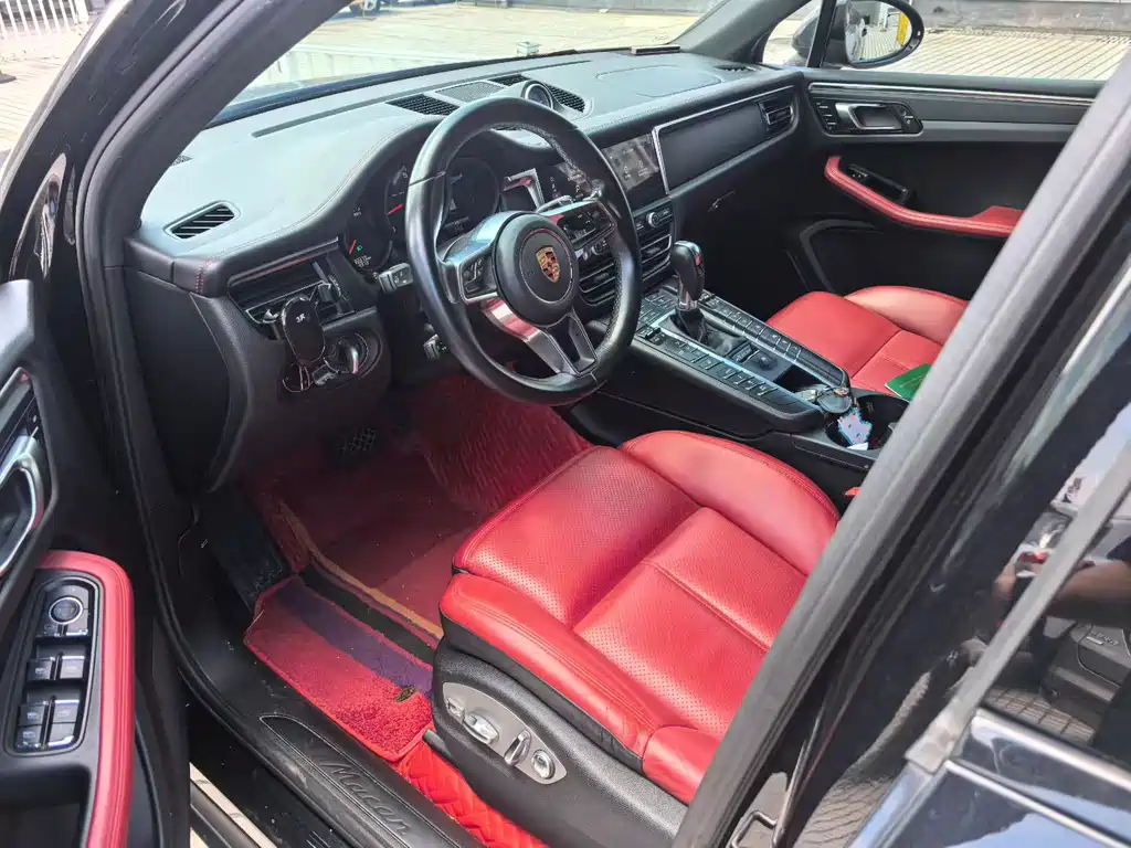 Porsche Macan — миниатюра 9
