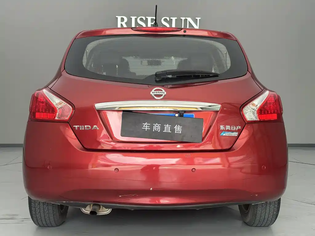 Nissan Tiida — миниатюра 9