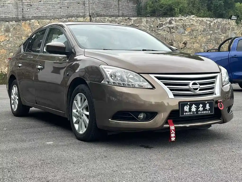 Nissan Sylphy 2014 1.6XV CVT Premium