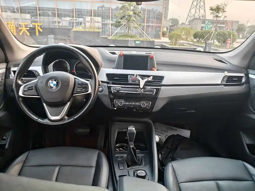 BMW X1 — миниатюра 7