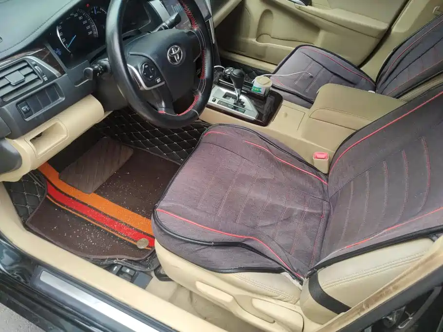 Toyota Camry — миниатюра 9