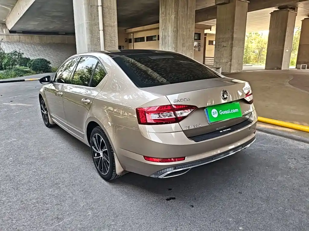 Skoda Octavia — миниатюра 5