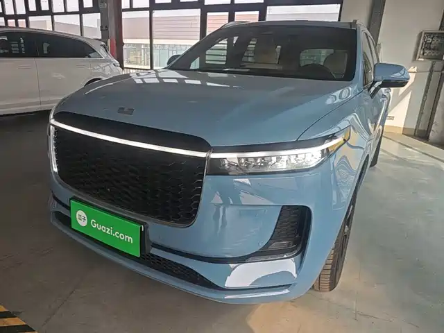 Li Auto ONE
