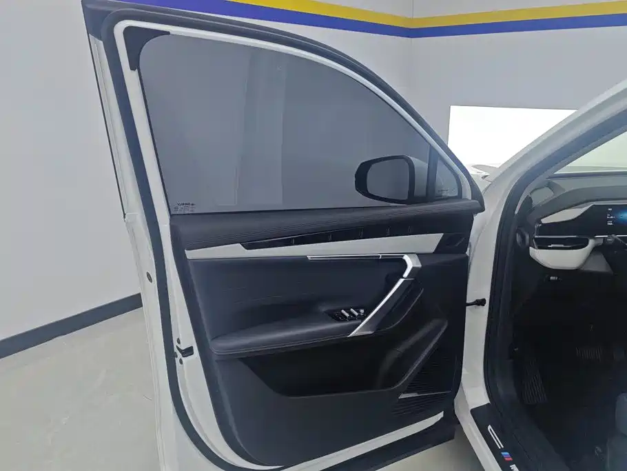 Geely Boyue L — миниатюра 7