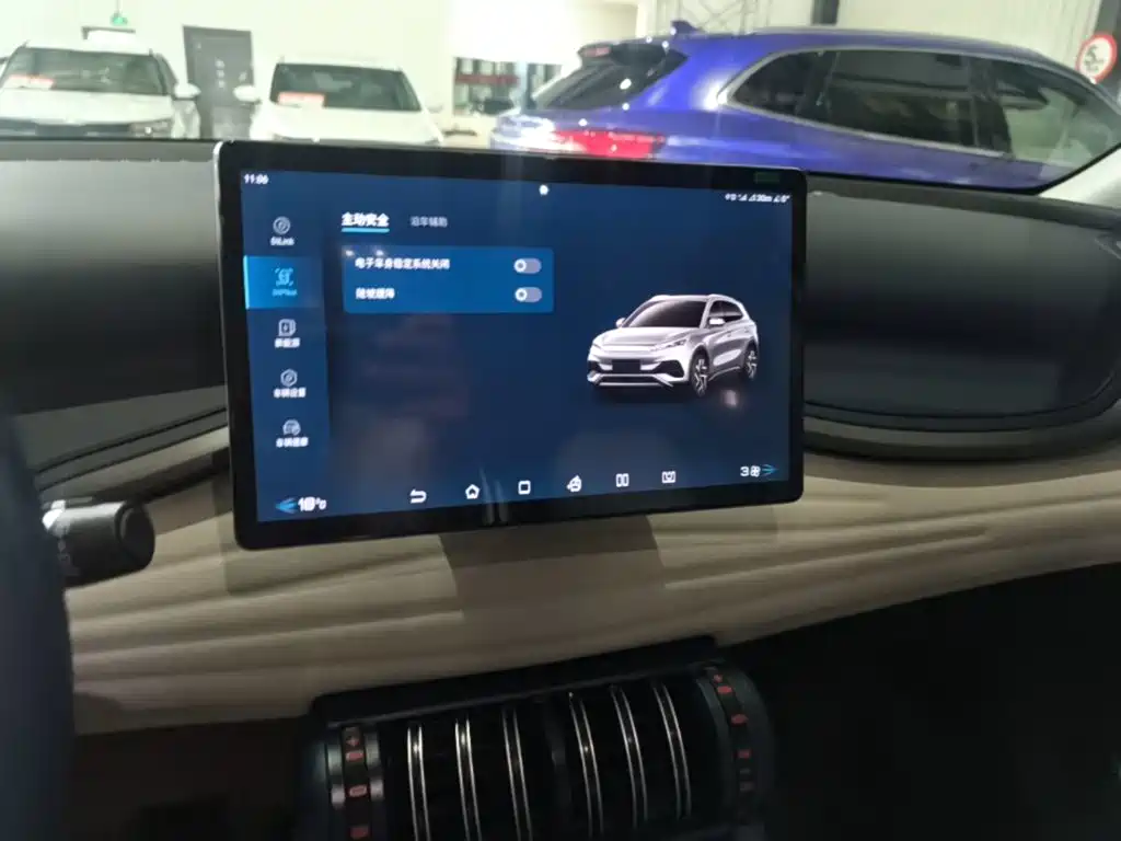 BYD Yuan Plus — миниатюра 13
