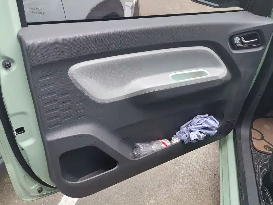 Wuling MINIEV — миниатюра 7