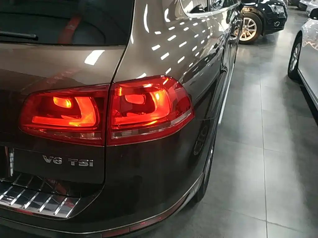 Volkswagen Touareg — миниатюра 8