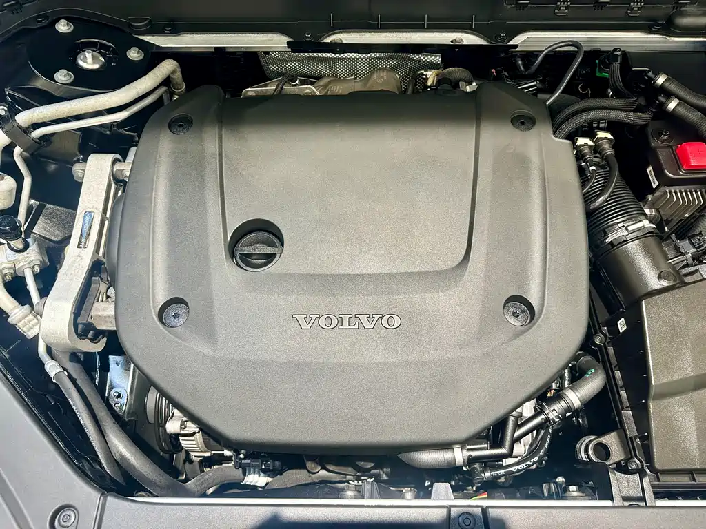 Volvo XC90 2021 B6 Luxury 7 мест