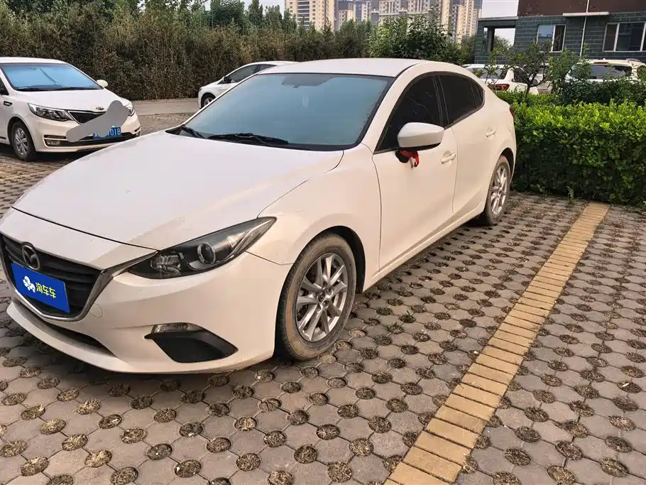 Mazda 3 Axela 2014