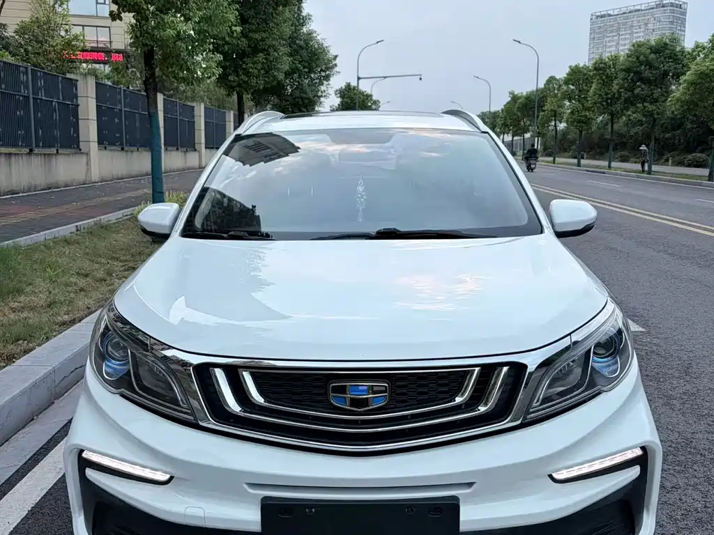 Geely Vision X3 — миниатюра 2