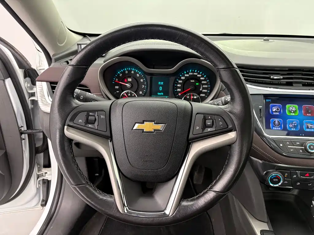 Chevrolet Malibu — миниатюра 10