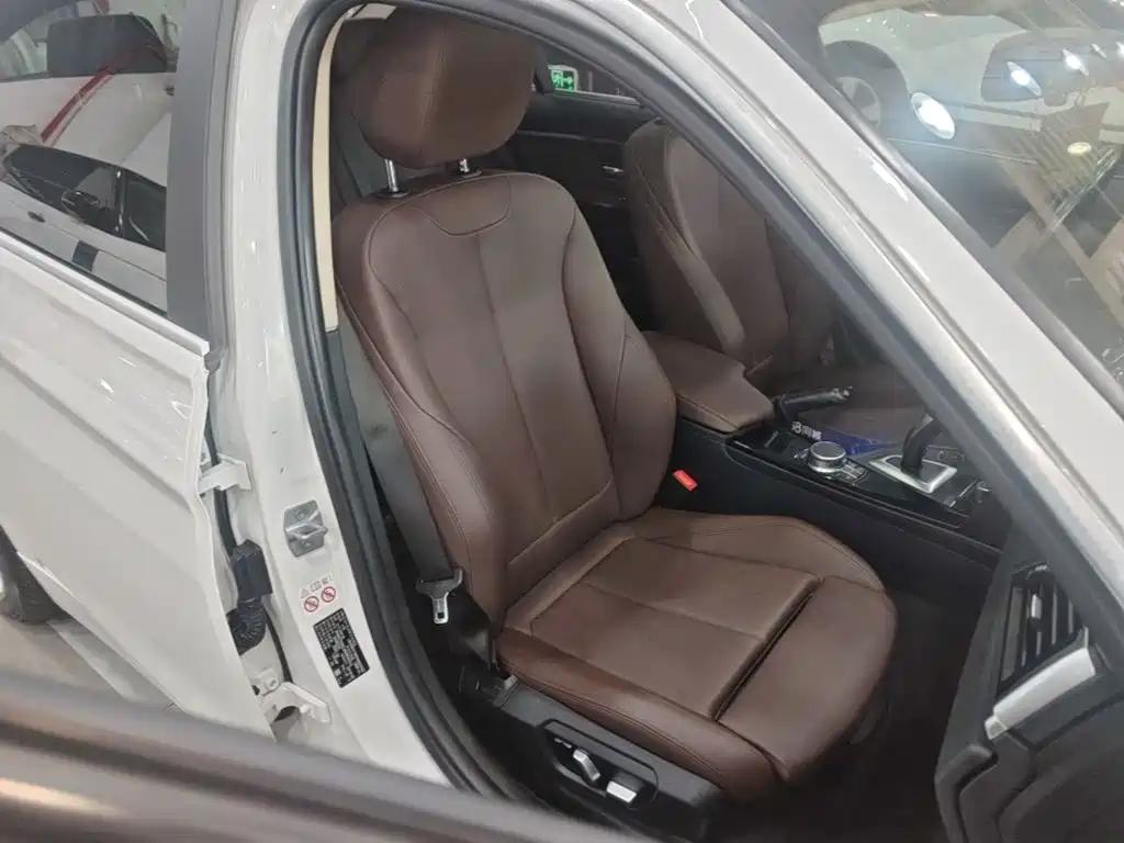 BMW 3 Series — миниатюра 25