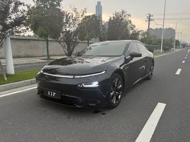 2022 Xpeng P7