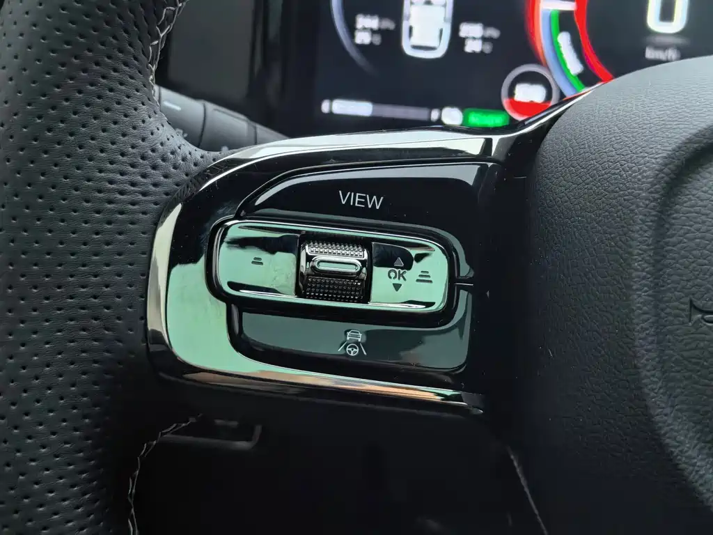 GAC Motor Trumpchi GS8 — миниатюра 21