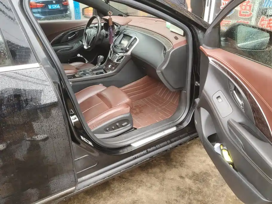 Buick LaCrosse — миниатюра 8