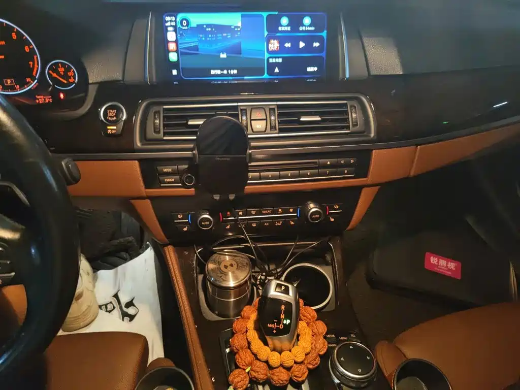 BMW 5 Series — миниатюра 9