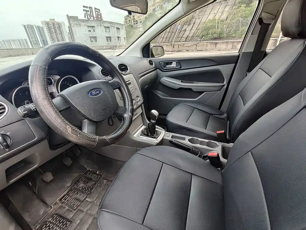Ford Focus — миниатюра 12