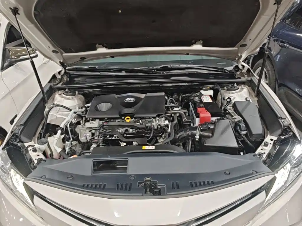 Toyota Camry — миниатюра 20